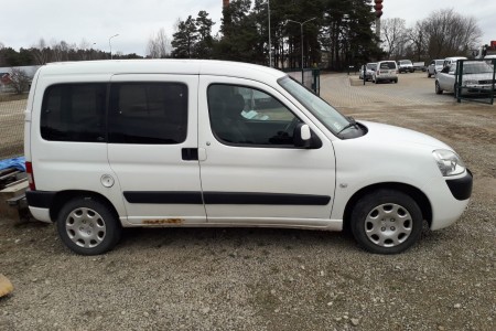 Automašīnas PEUGEOT PARTNER izsole